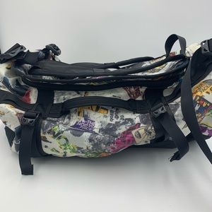 SOLD -Northface duffel bag backpack combo - approximately 19”X15”X9”